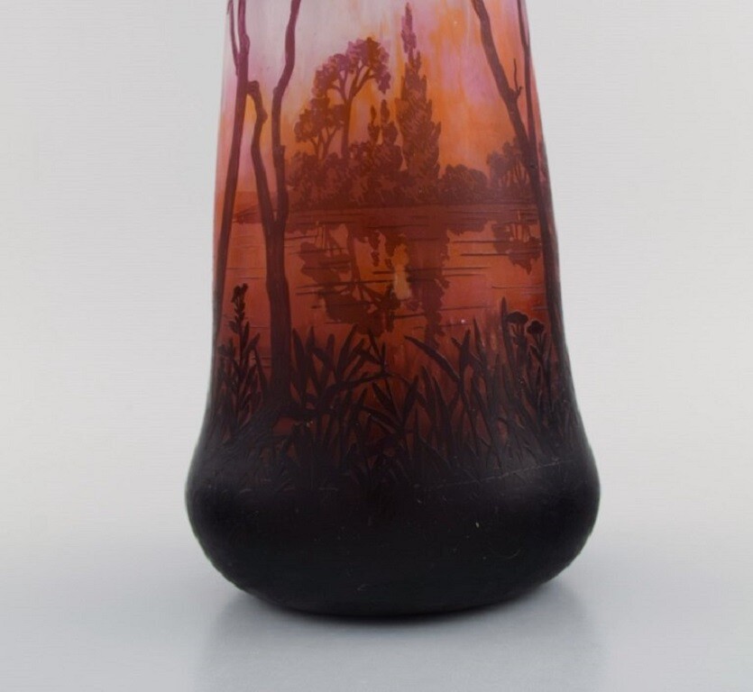 Daum Nancy, France. Large antique vase in art glass with lake landscape