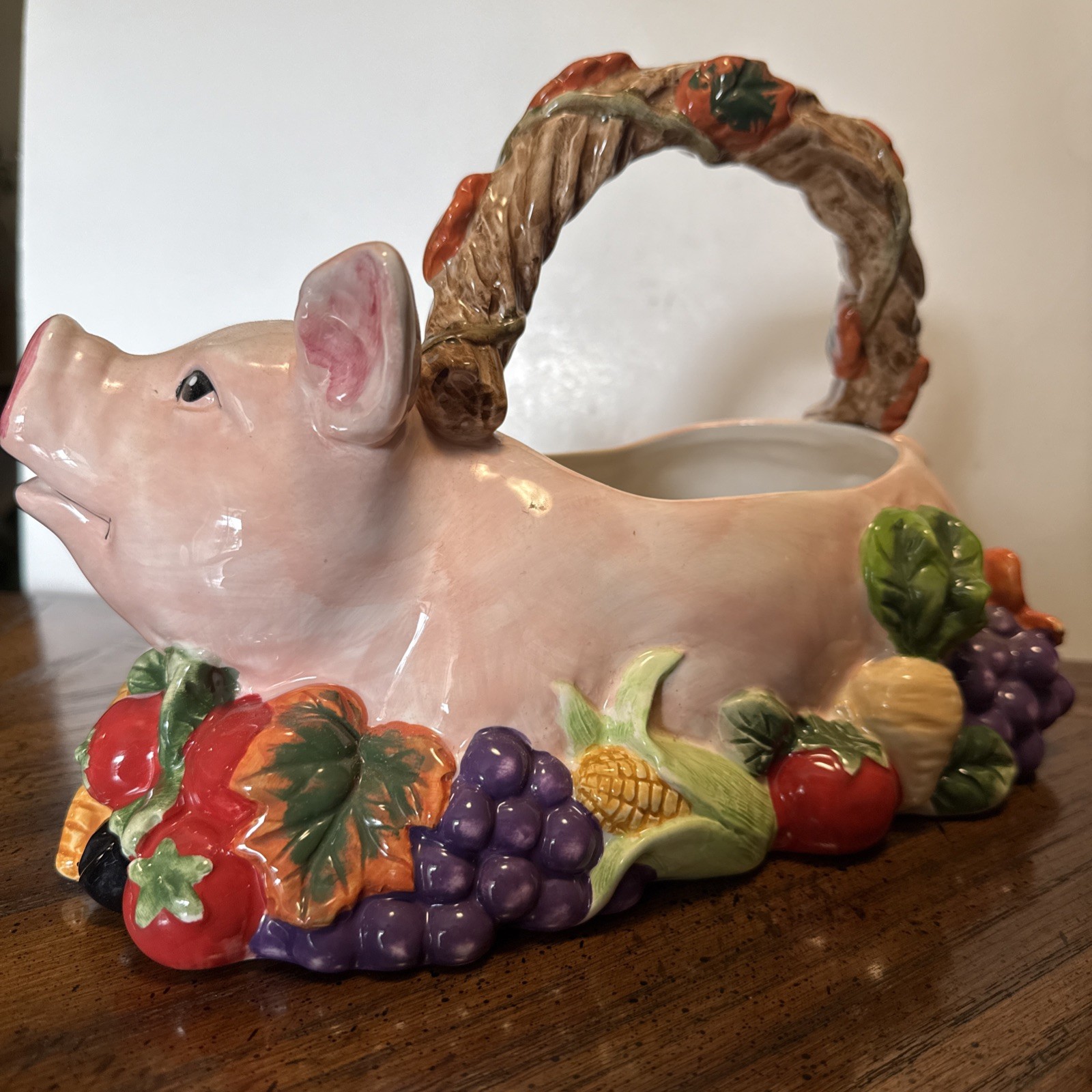 Signature Home Collection Ceramic Pig Planter Basket Vegetable Decoration VTG
