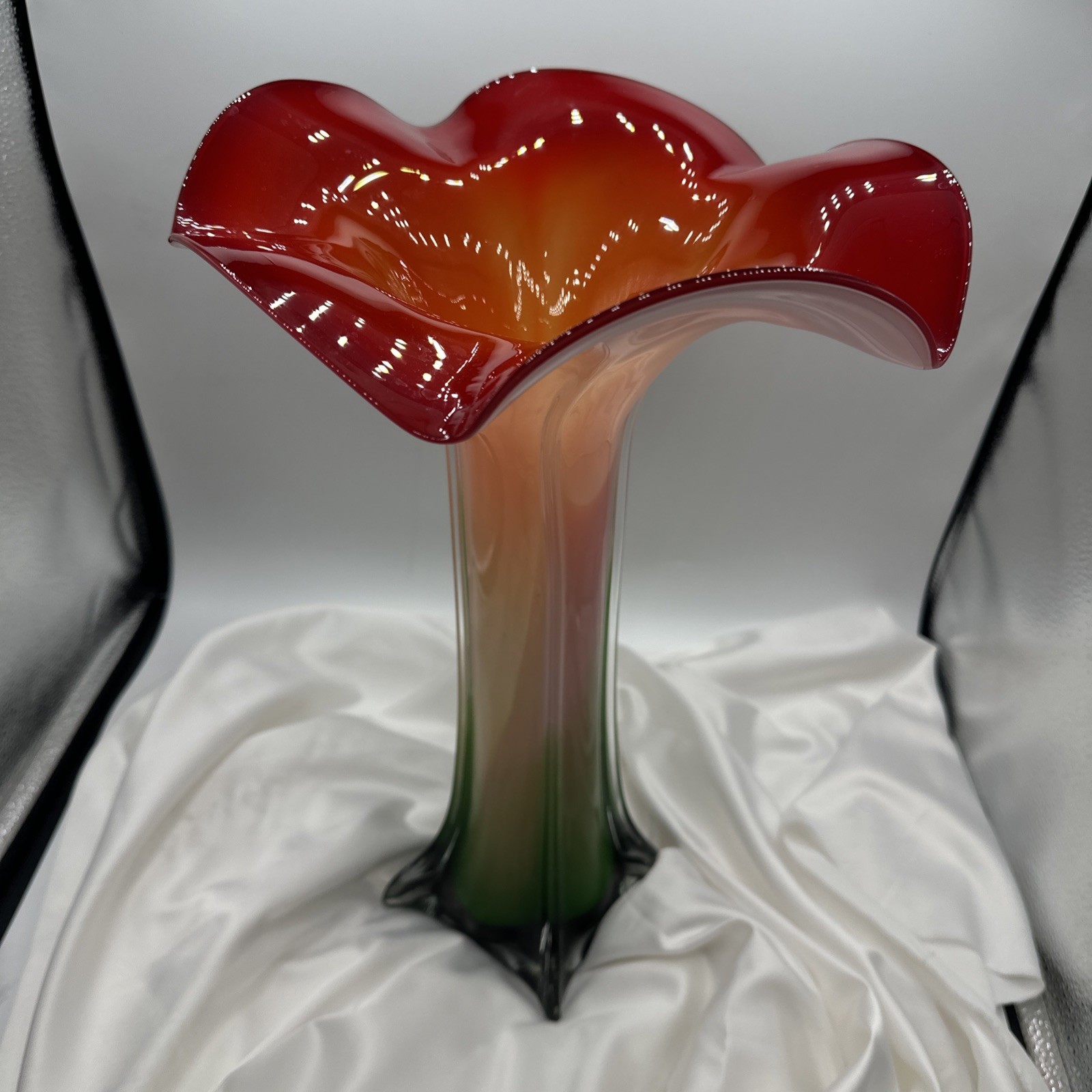 Spectacular Flower Art Glass Lily Vase. 15” tall. See pics.