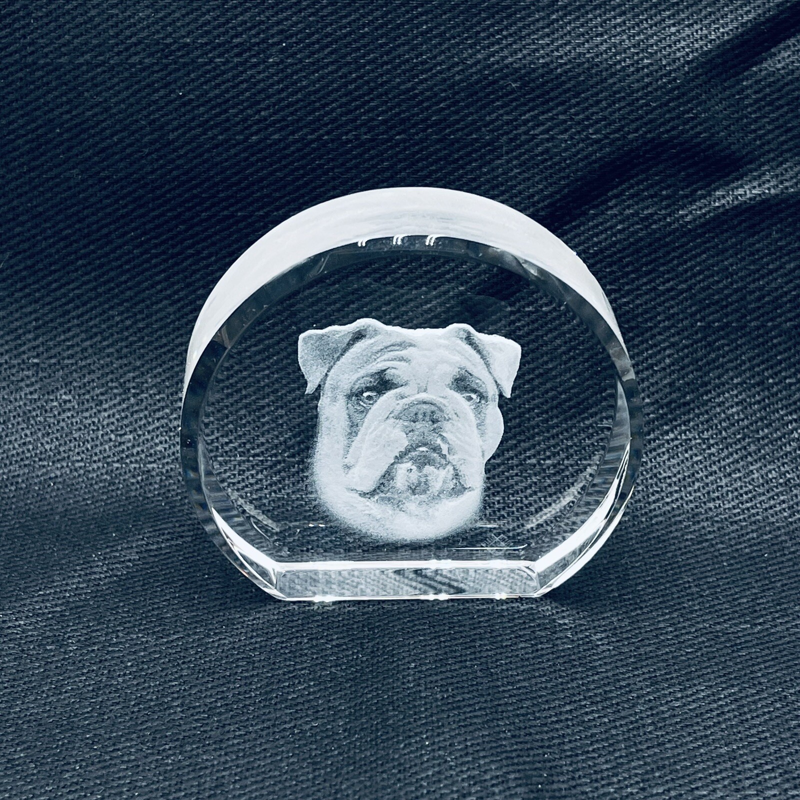 English Bulldog Optical Crystal Impressions Sculpture Laser Glass Paperweight