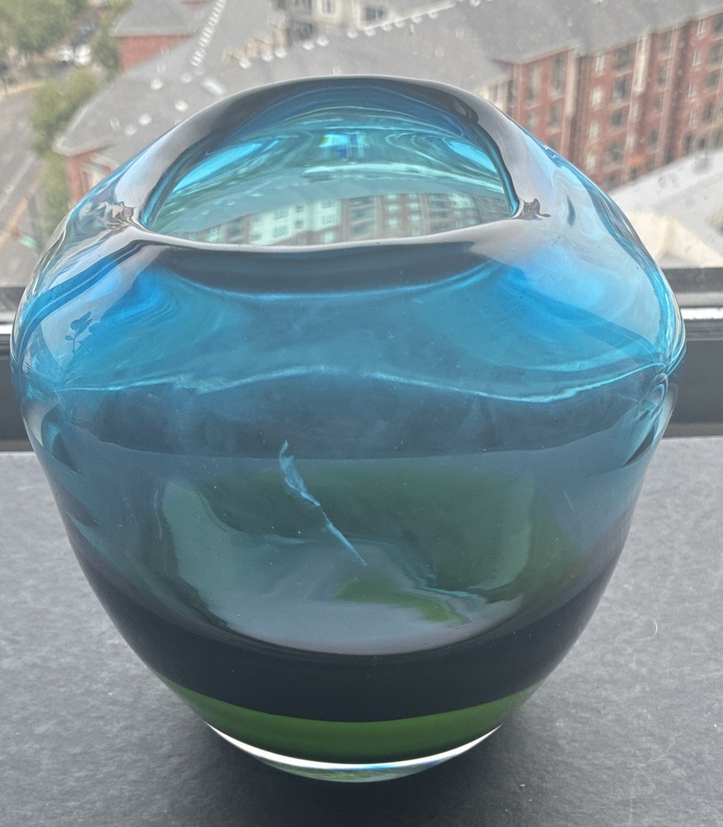 Chic WATERFORD EVOLUTION Blue & Green HORIZON Glass Bowl/Centerpiece- RETIRED