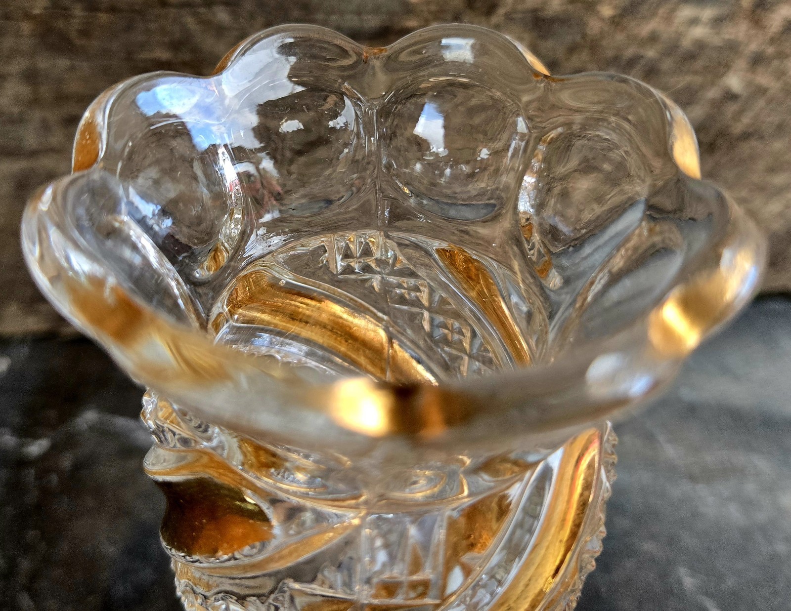 U.S. Glass Co. Diamond & Band Vase EAPG c.1898 Pattern Glass 6-1/8″H