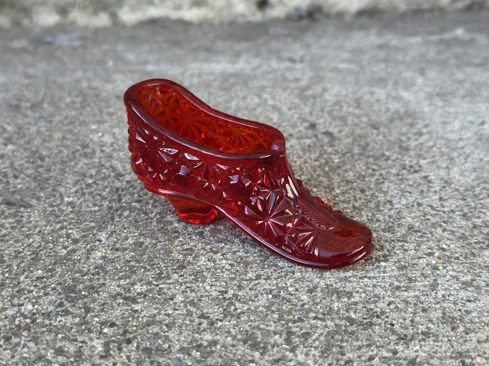 Vintage Fenton Hobnail Red Cat Head Slipper Green Set Of 3 Daisy Buttons