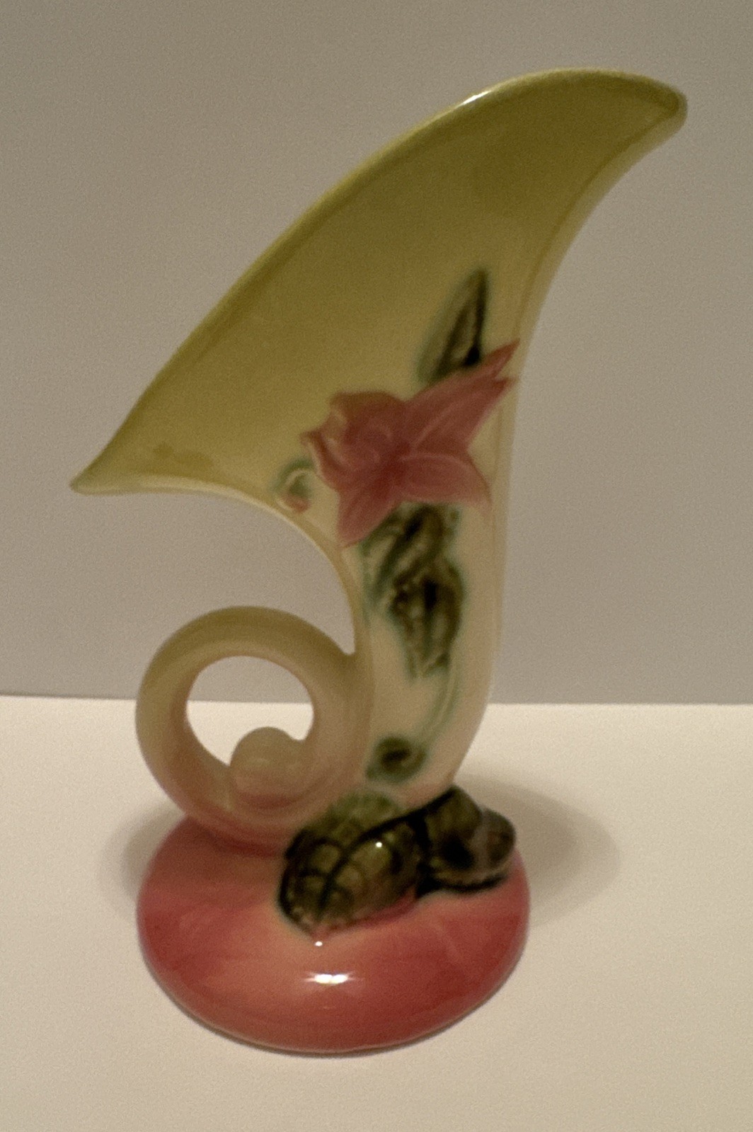 Hull W2-5 1/2” Woodland Chartreuse Pink Glossy Cornucopia Horn Vase Vintage USA