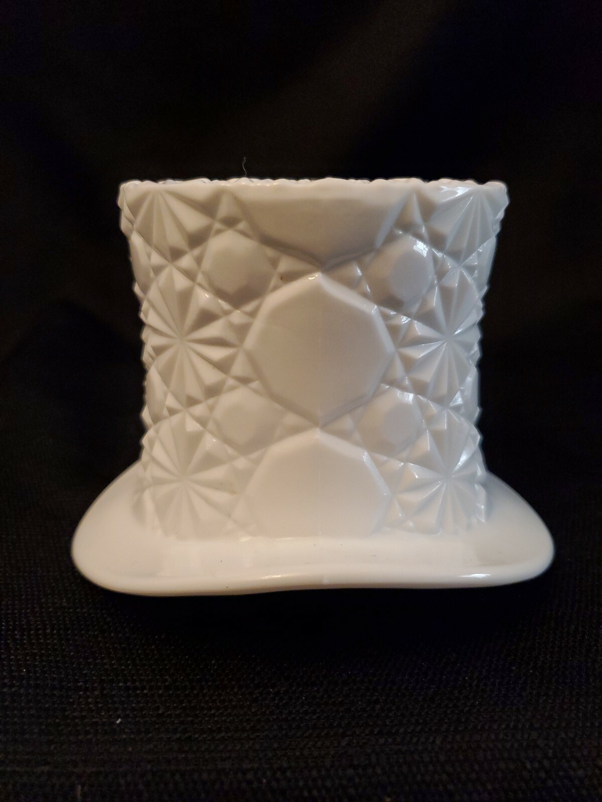 Large Vintage White Milk Glass Top Hat Vase Condiment Dish Fenton Daisy Button