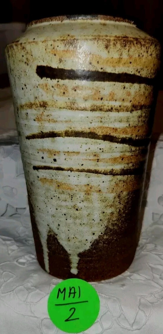 VTG.HANDTHROW VASE STONEWARE POTTERYRUSTIC ABSTRACT PATTERN 8″ H× 5″W SIGNED