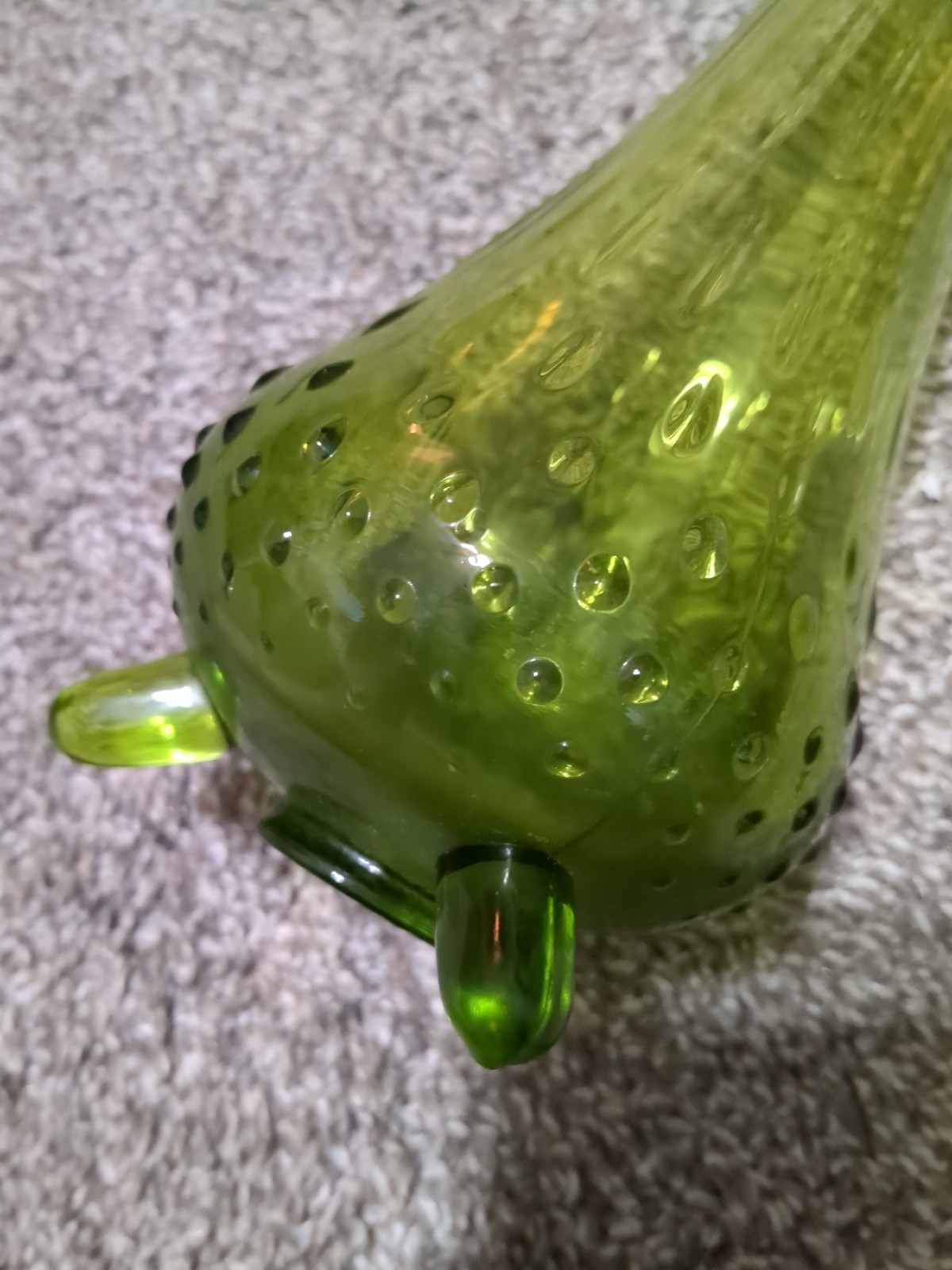 Vintage LE Smith Swung Vase Avocado Green With Toe & Hobnail Base MCM 14″