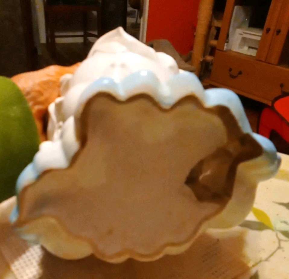 Hull Pottery Vase USA Boy Angel /Cherub Vase
