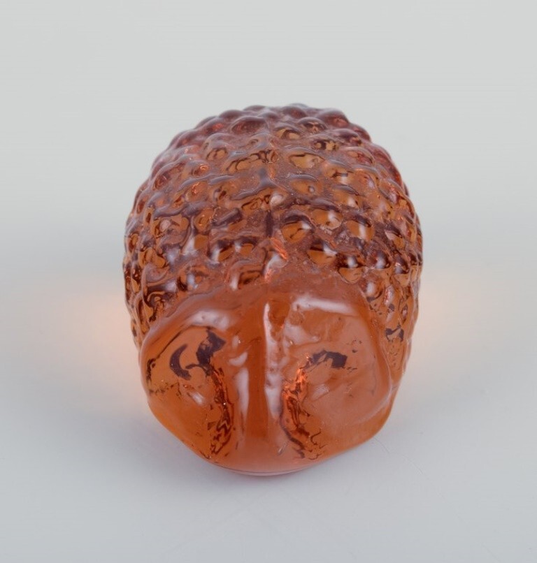 Three hedgehogs in art glass and metal. From the late 1970s to early 1980s.