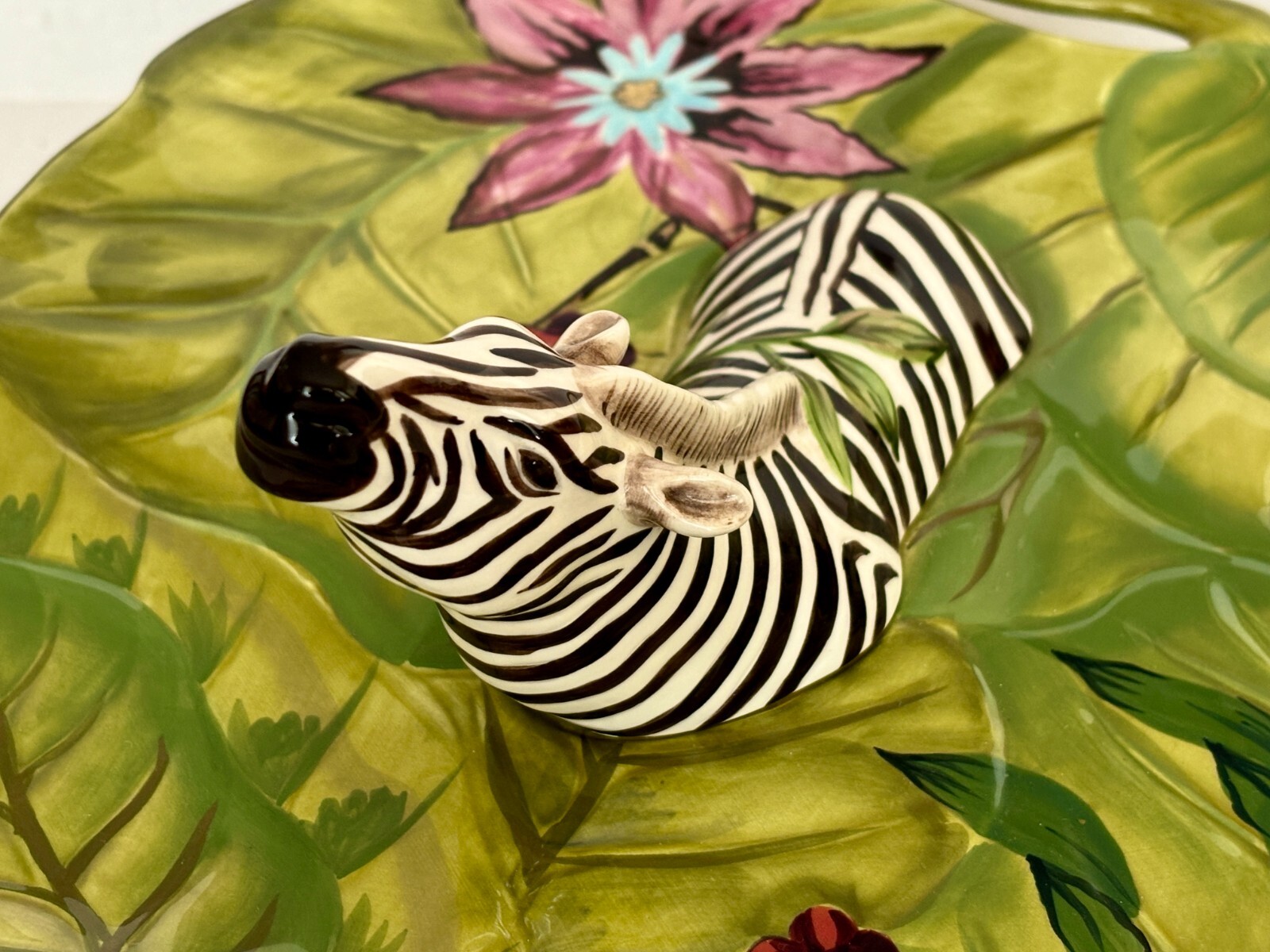 Tracy Porter Lotus Collection Server w/ Zebra Style #4612080