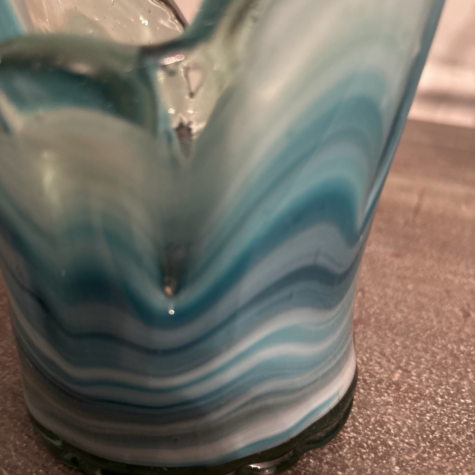 Vintage MCM Green Swirl Art Glass Murano Style Stretch Basket Vase 11.5”
