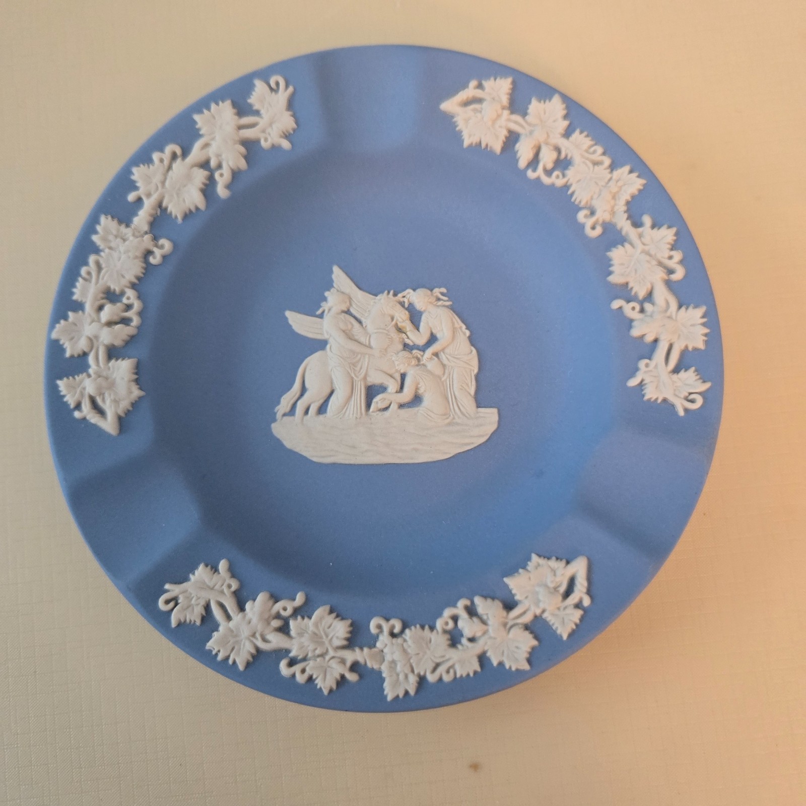 Wedgwood Blue Pegasus Jasperware Round Ashtray/Trinket Dish 4 1/4 Inch