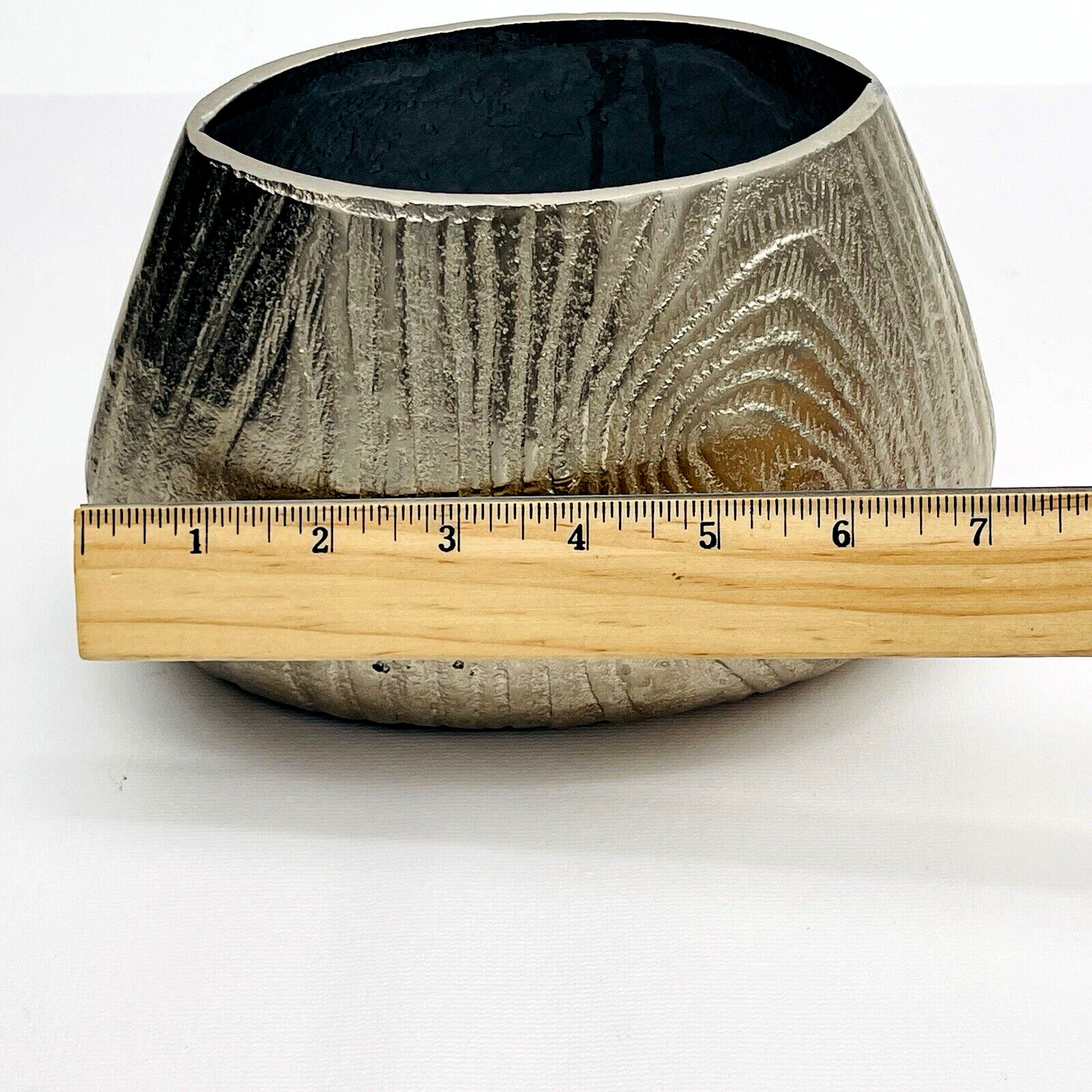 Indoor Planter Pot Vase Metallic Aluminum Finish Tree Rings Nature 7″ x 5″