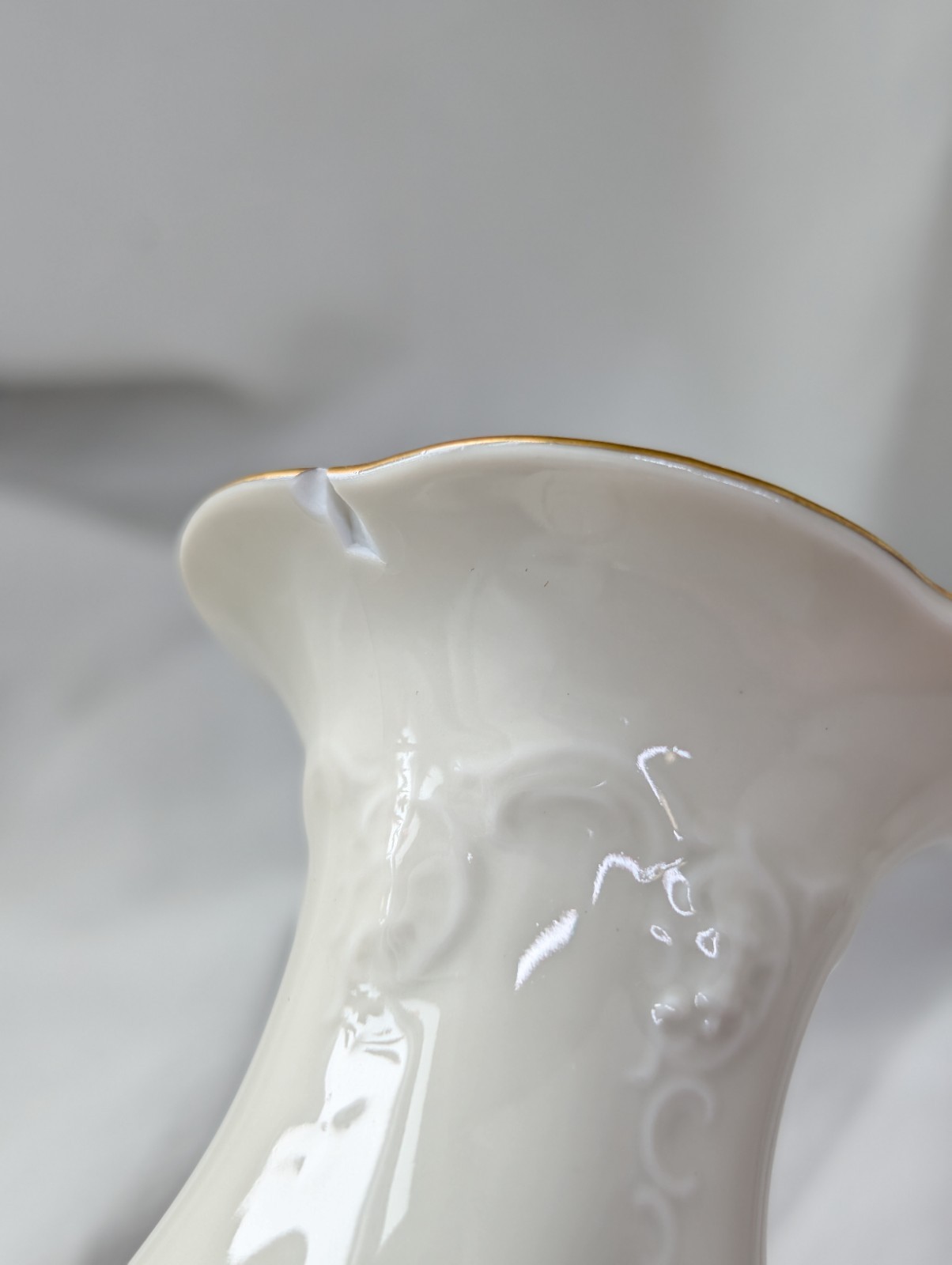 Rosenthal Classic Rose Monbijou 4.5″ Mini Vase Flared Glossy Germany FLAW READ