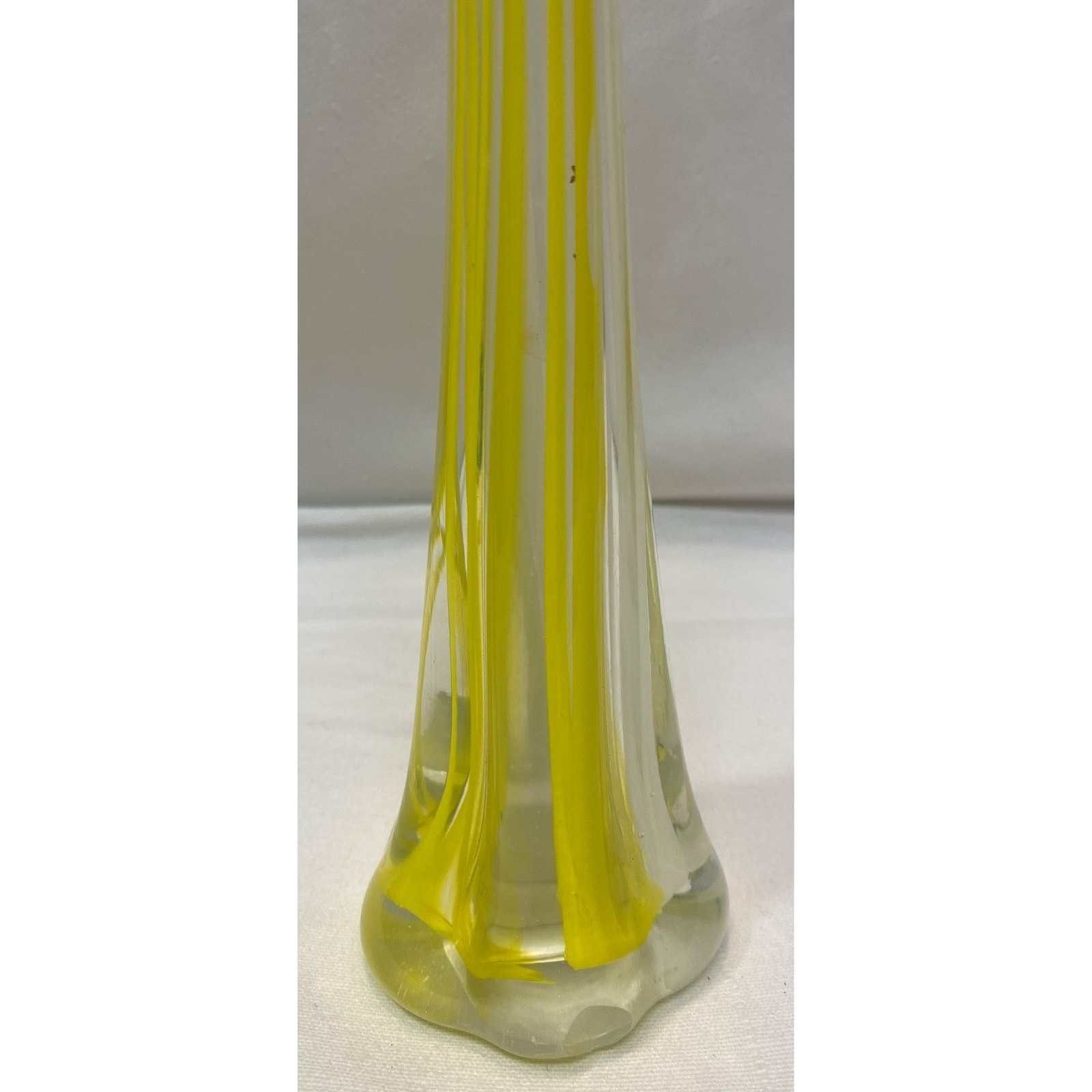 VINTAGE ‘HighClass’ HAND BLOWN SWUNG VASE Yellow White Clear JAPAN 9.75” T