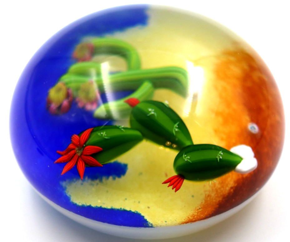 GORGEOUS Magnum BACCARAT Cactus Desert Scene Art Glass Paperweight 3.6″