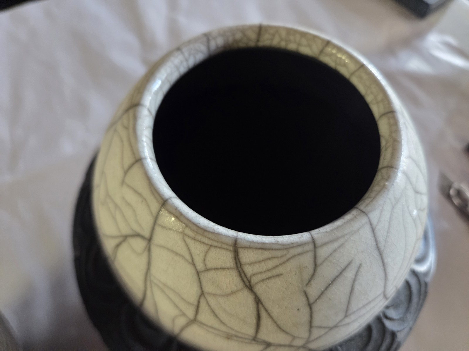 Beautiful Robin Rodgers Crackle Raku Geometric Sculpted Tribal Vases Signed 2006