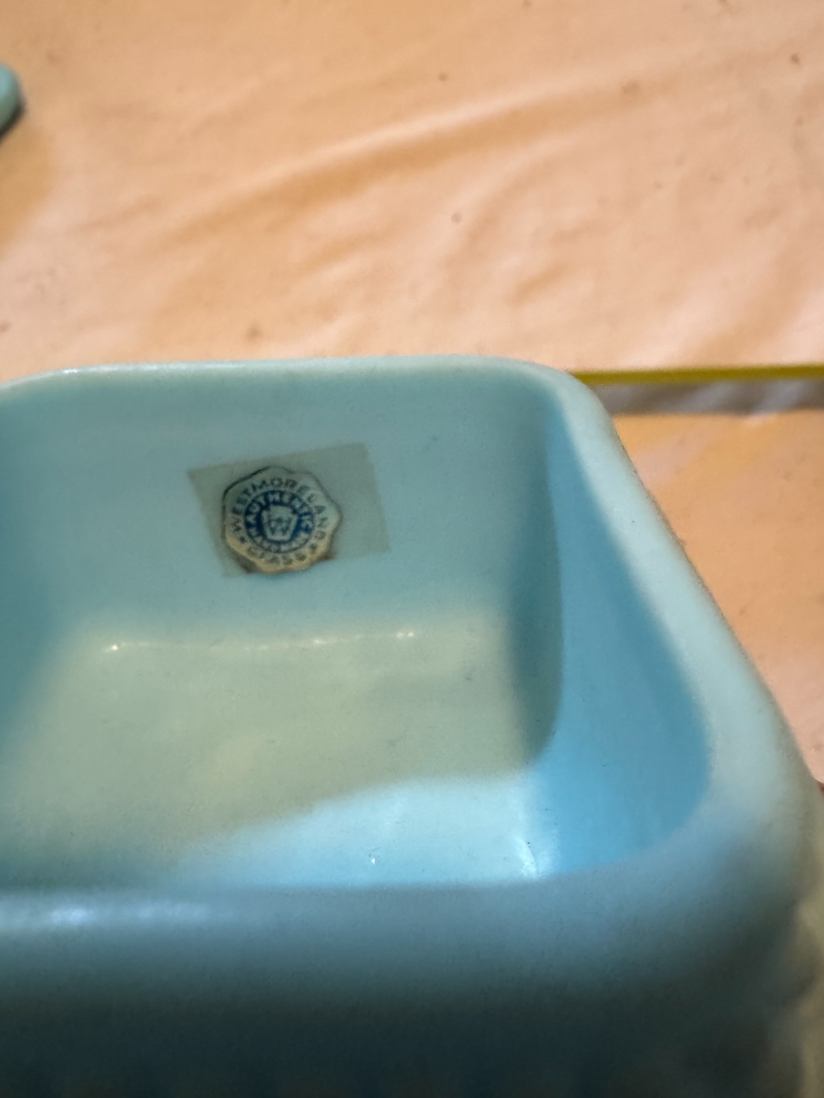 Westmoreland Glass small Box In excellent Condition . Rare color and piece.