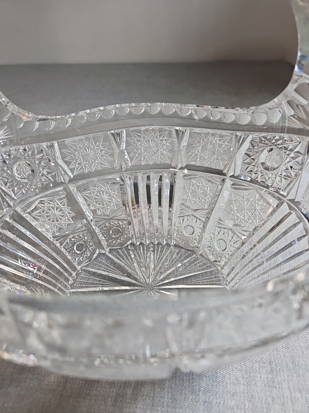 American Brilliant Cut Crystal Glass Handled Basket 7.5 X 6.5 X 7.5″ 3.4 lbs