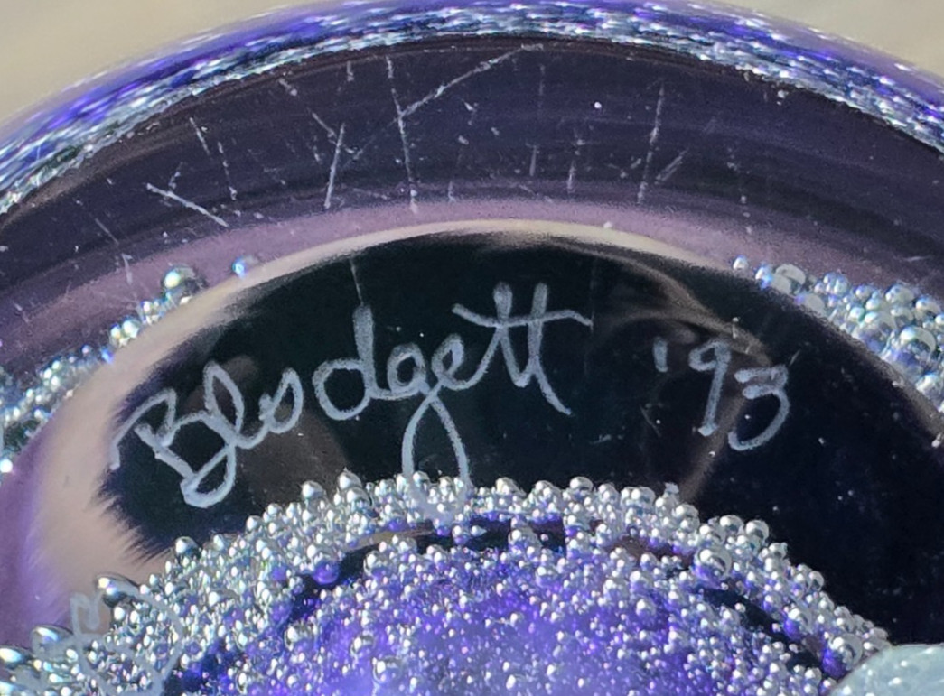 Buzz Blodgett Amethyst Purple clear bubble art glass vase, 8.5″, signed 1993