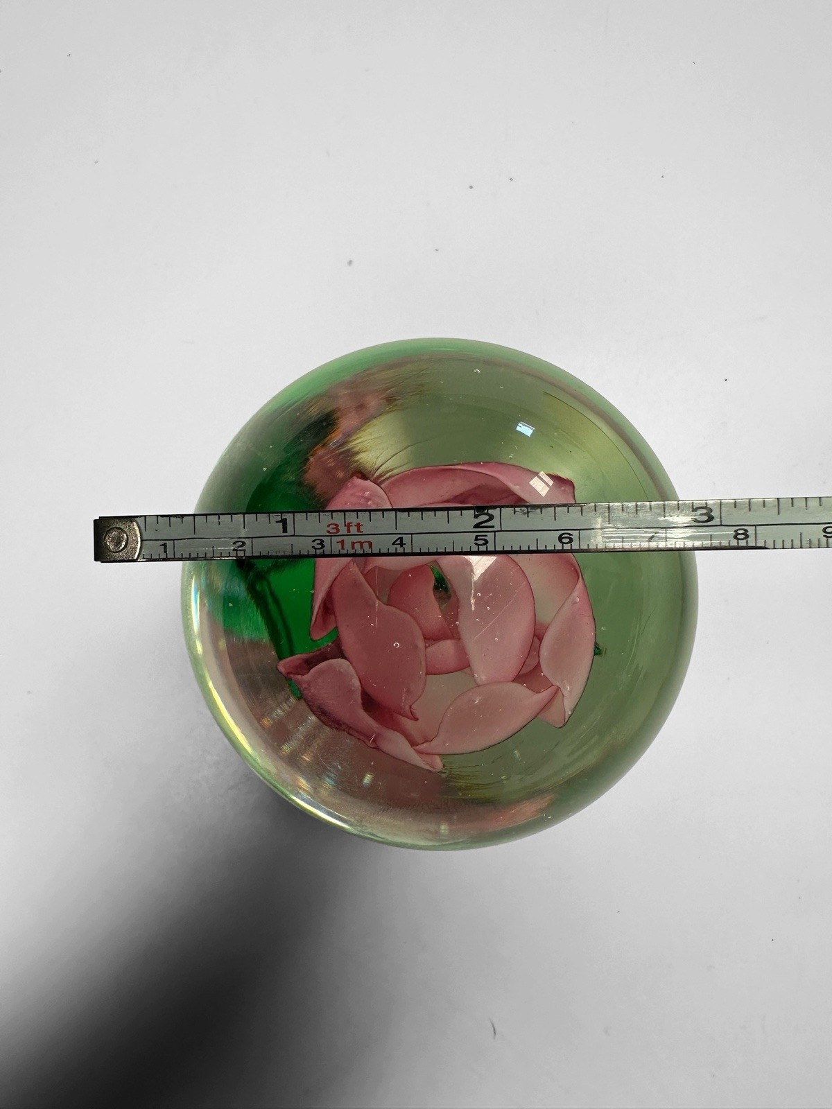 Dynasty Gallery Heirloom Collectibles Pink Tulip Glass Paperweight 4.5 Inches