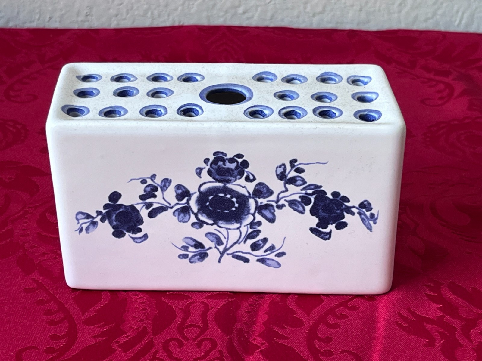 Vtg MMA-AMB Metro Museum of Art Repro Delft Blue Flower Frog Brick Portugal