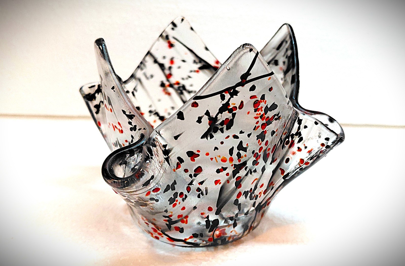 Red, Black and Clear Handkercheif Confetti glass