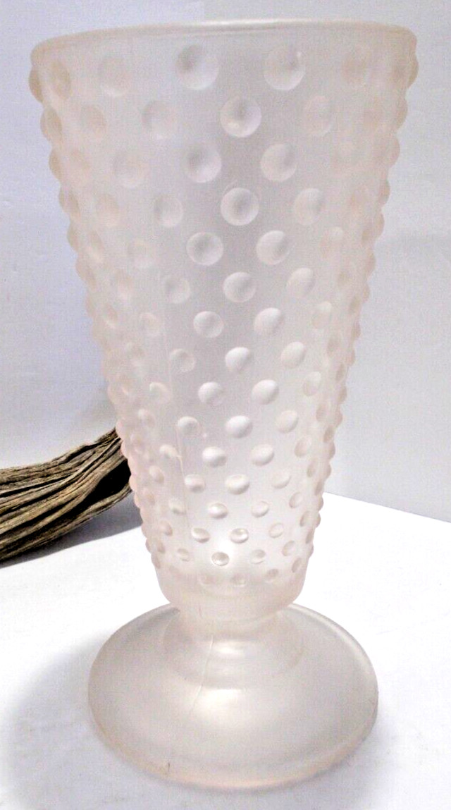 Vintage Pink Peachy Frosted Glass Hobnail Flower Vase Art Glass 7 3/4″ Tall