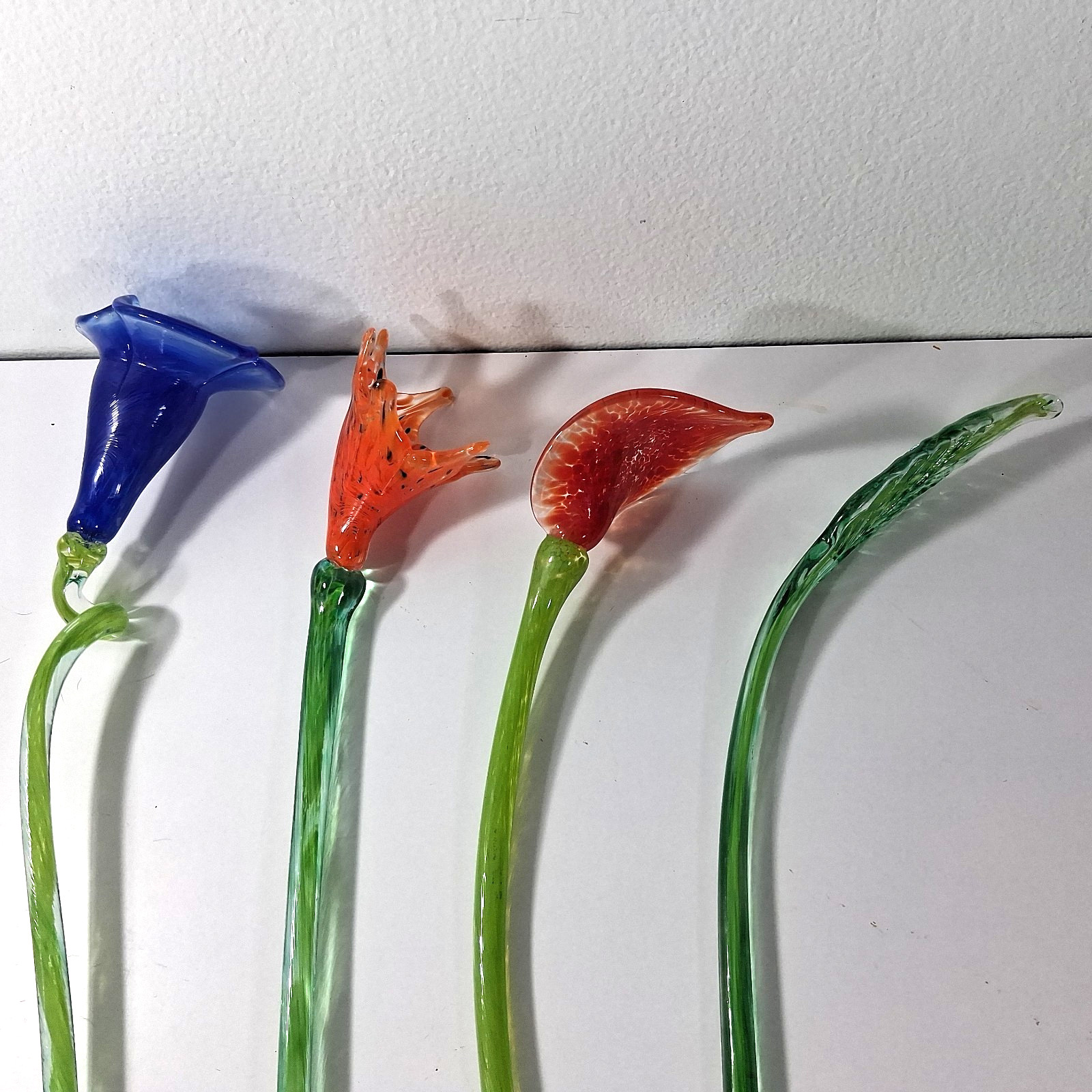 Murano Style Hand Blown Art Glass Flowers w / Long 16” Stem Lot Of 4