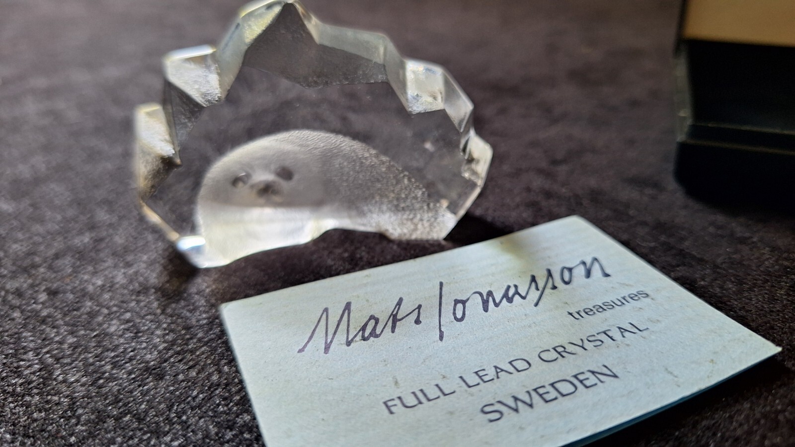 Swedish Crystal Mats Jonasson Carved Baby Seal Original Gift Box