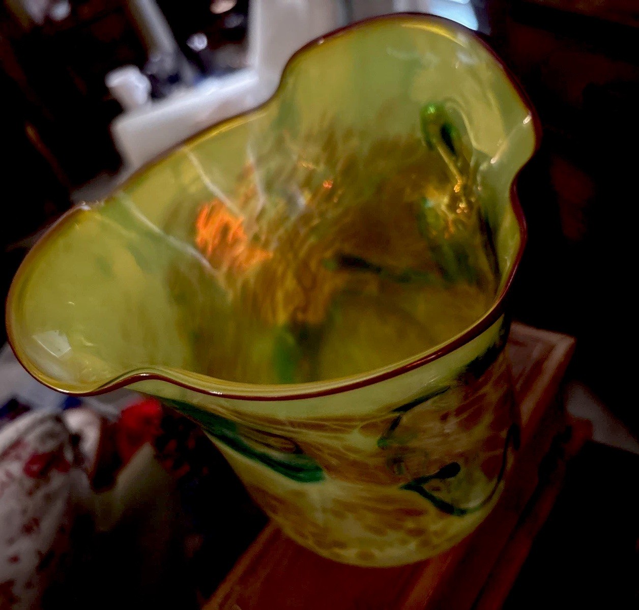 Beautiful Vintage Lime Green/Golden Art Glass Vase Amazing Color Swirls