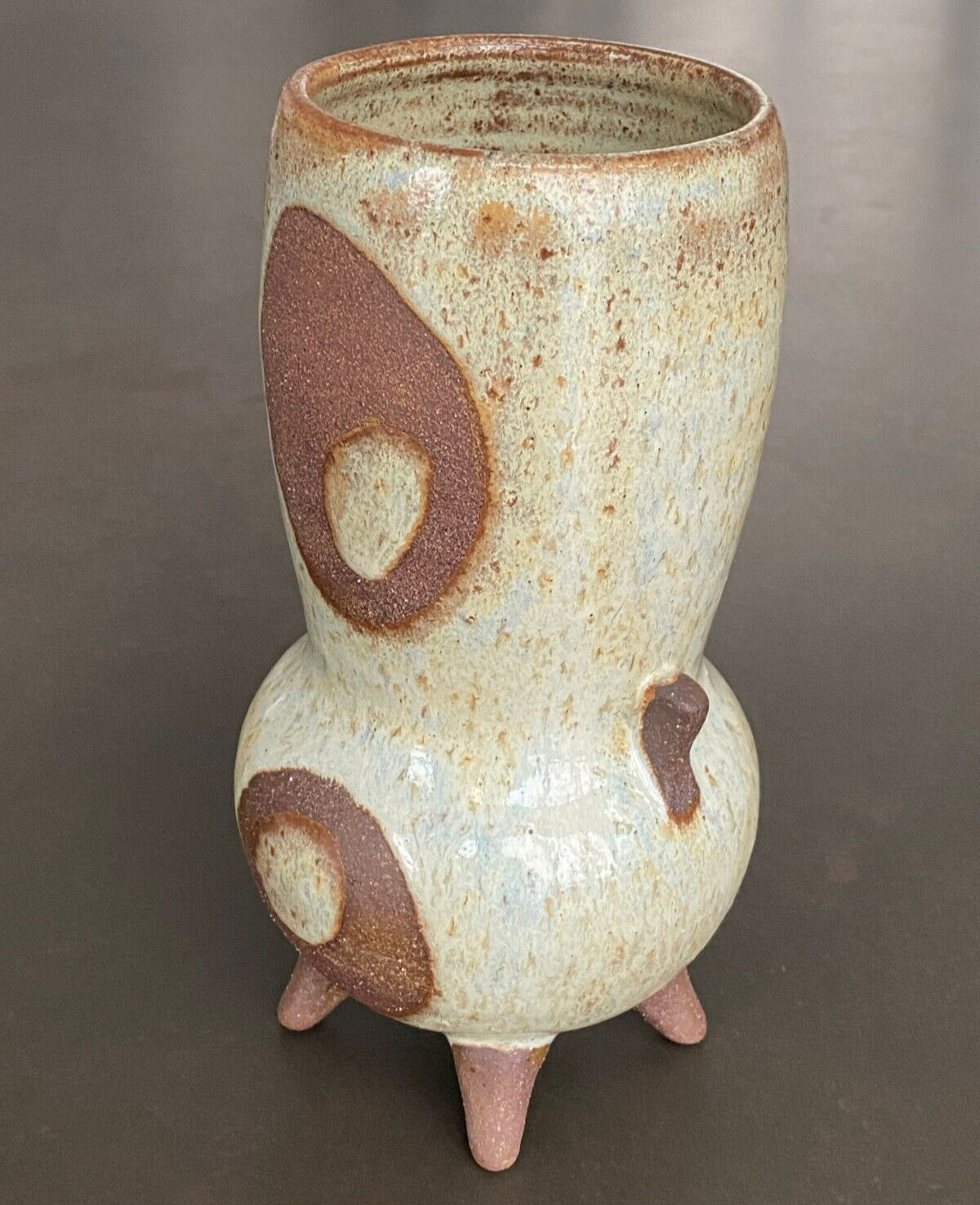 MCM Atomic 4-Leg Ceramic Vase ~ Handmade Studio Art Pottery, 7-5/8″H ~ Funky MCM