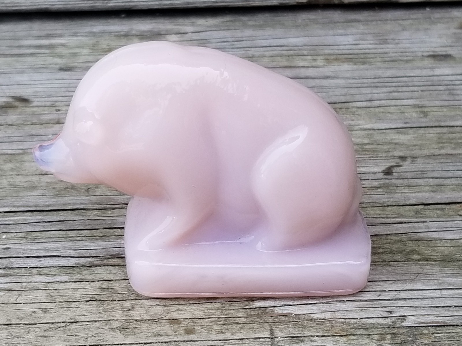 Boyd Art Glass Suee the Pig Rosie Pink Pretty Glass Figurine Vintage 3″x2″