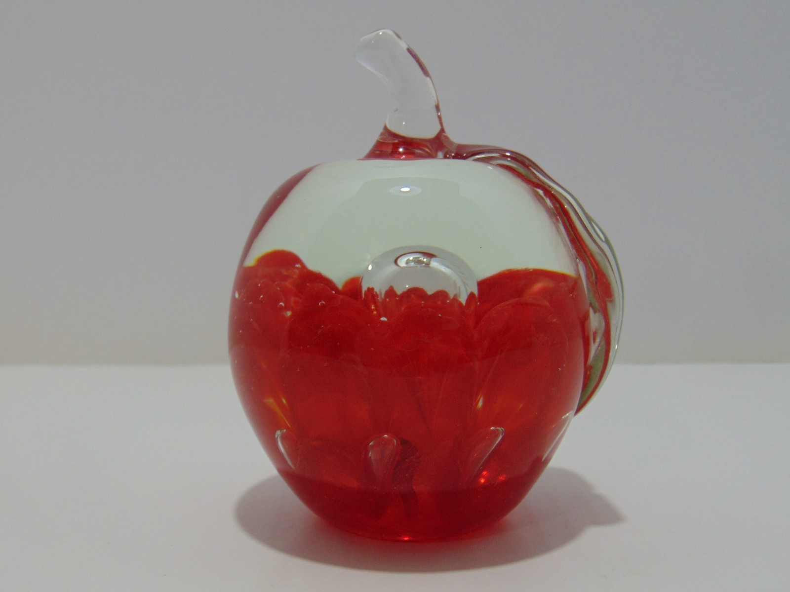 Joe St. Clair Art Glass Apple Paperweight Red Controlled Cloud And Bubble Signed