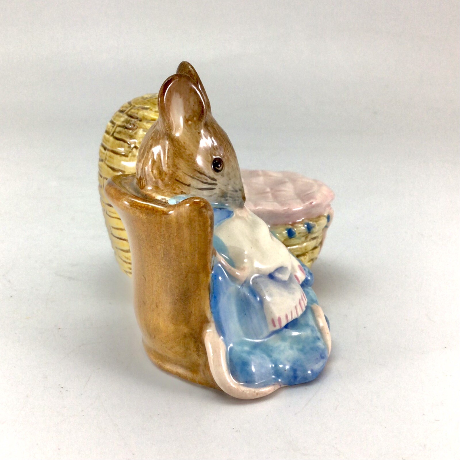 Beatrix Potter Hunca Munca Warne and Co Figurine Beswick England