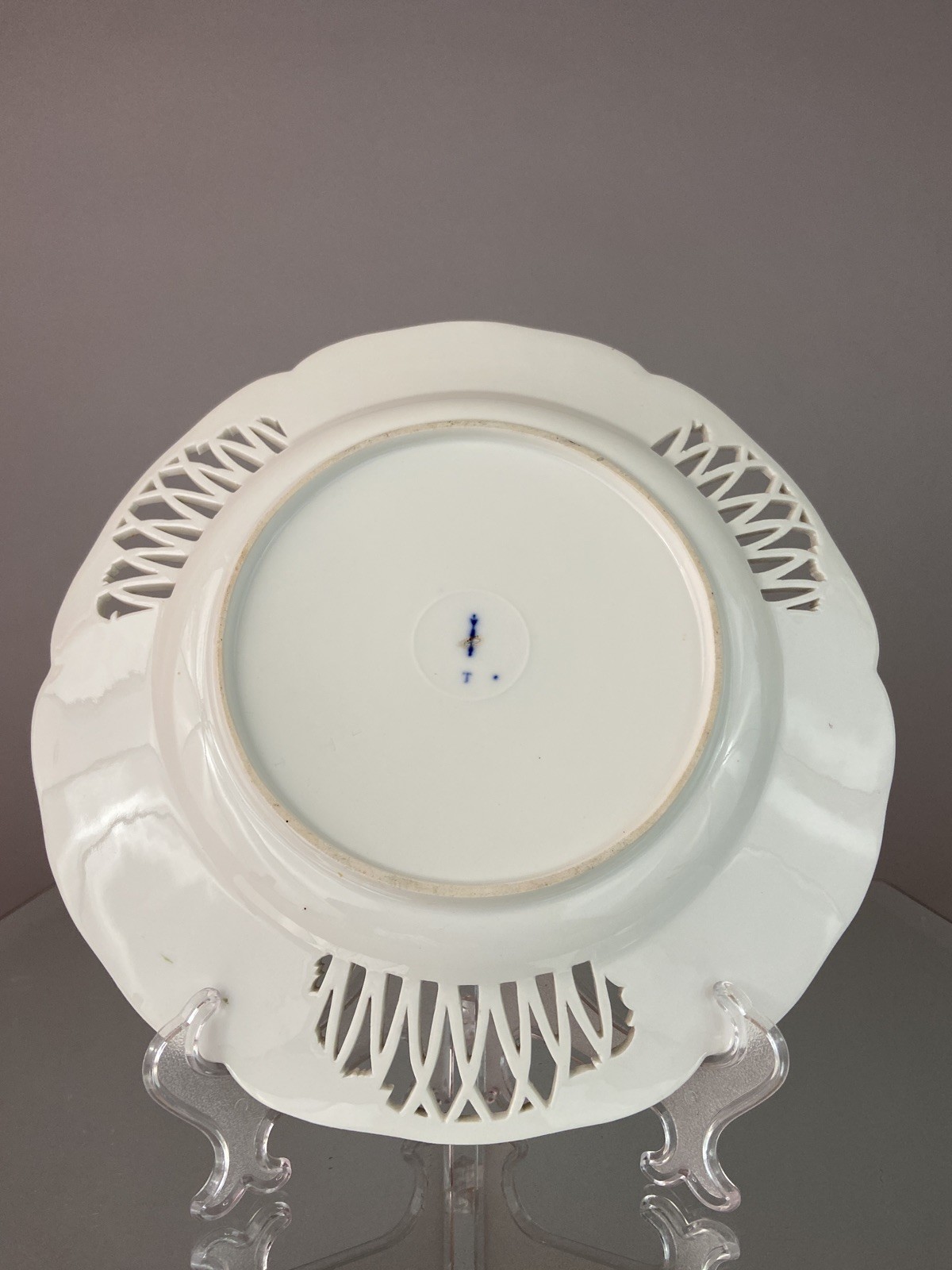 Important KPM Berlin Reticulated Plate, Watteau-Style Scene, 19th Century #2