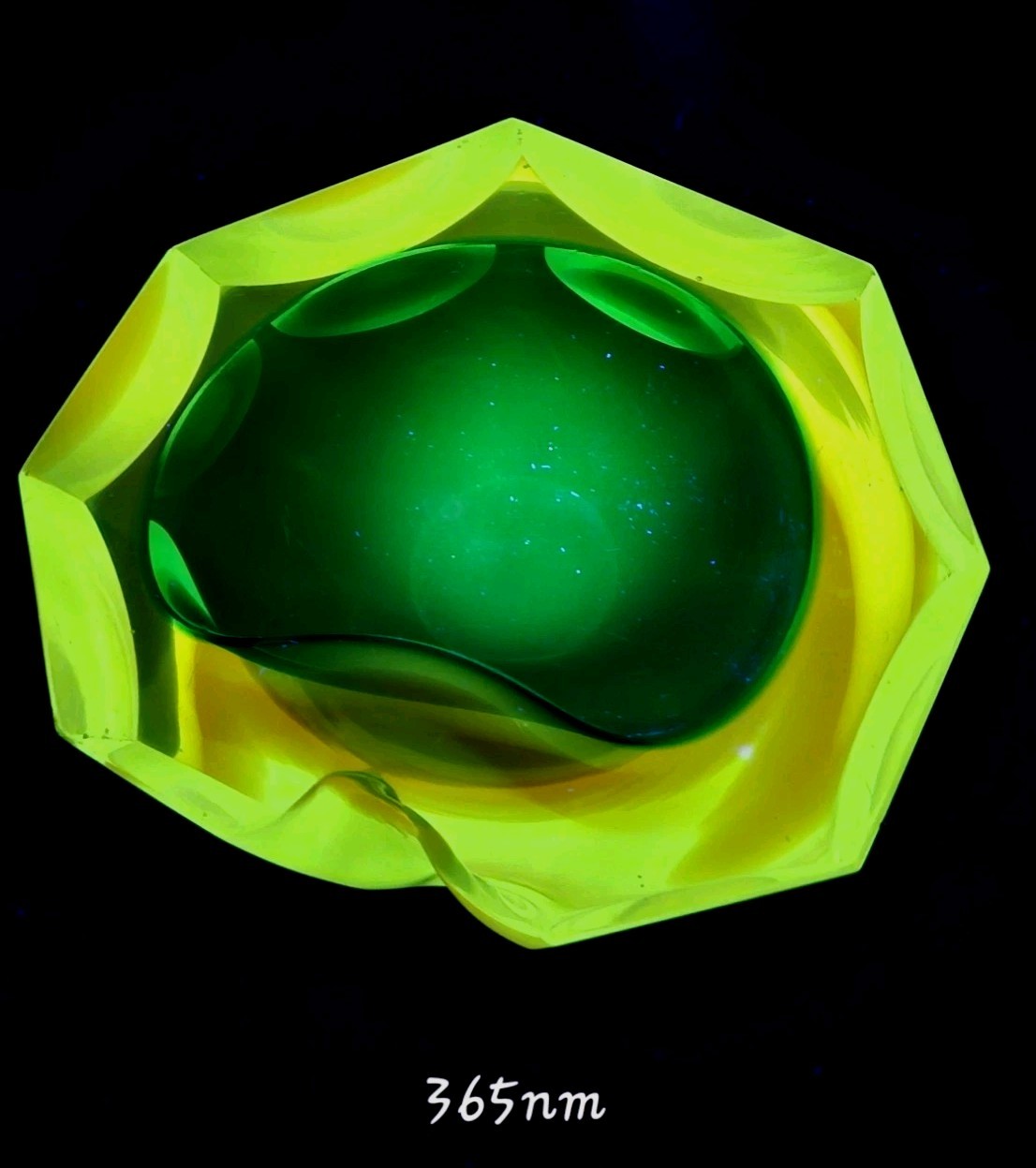 Stunning Murano Sommerso Gold Green Faceted Art Glass Heavy Ash/Dish LOVED
