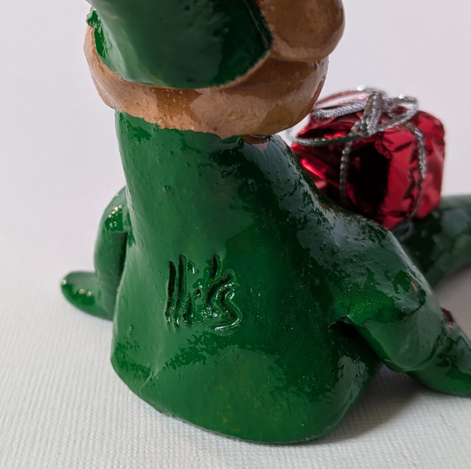 Vintage Nancy Hicks Folk Art Pottery Santa’s Elf w/ Gift REPAIRED! NC Christmas