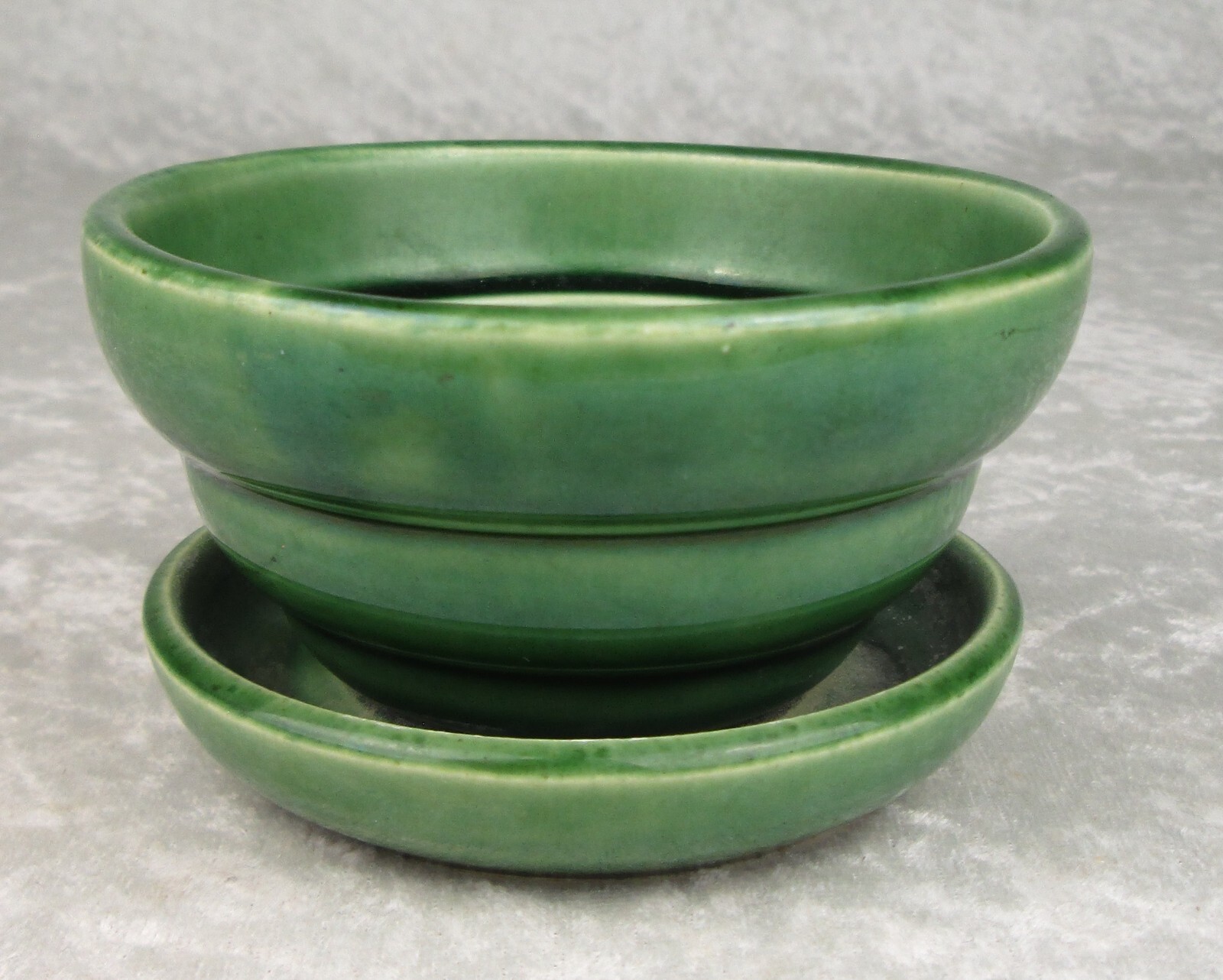 McCoy Pottery Green Ringed Flower Pot Planter Attached Saucer 2-3/8in Tall
