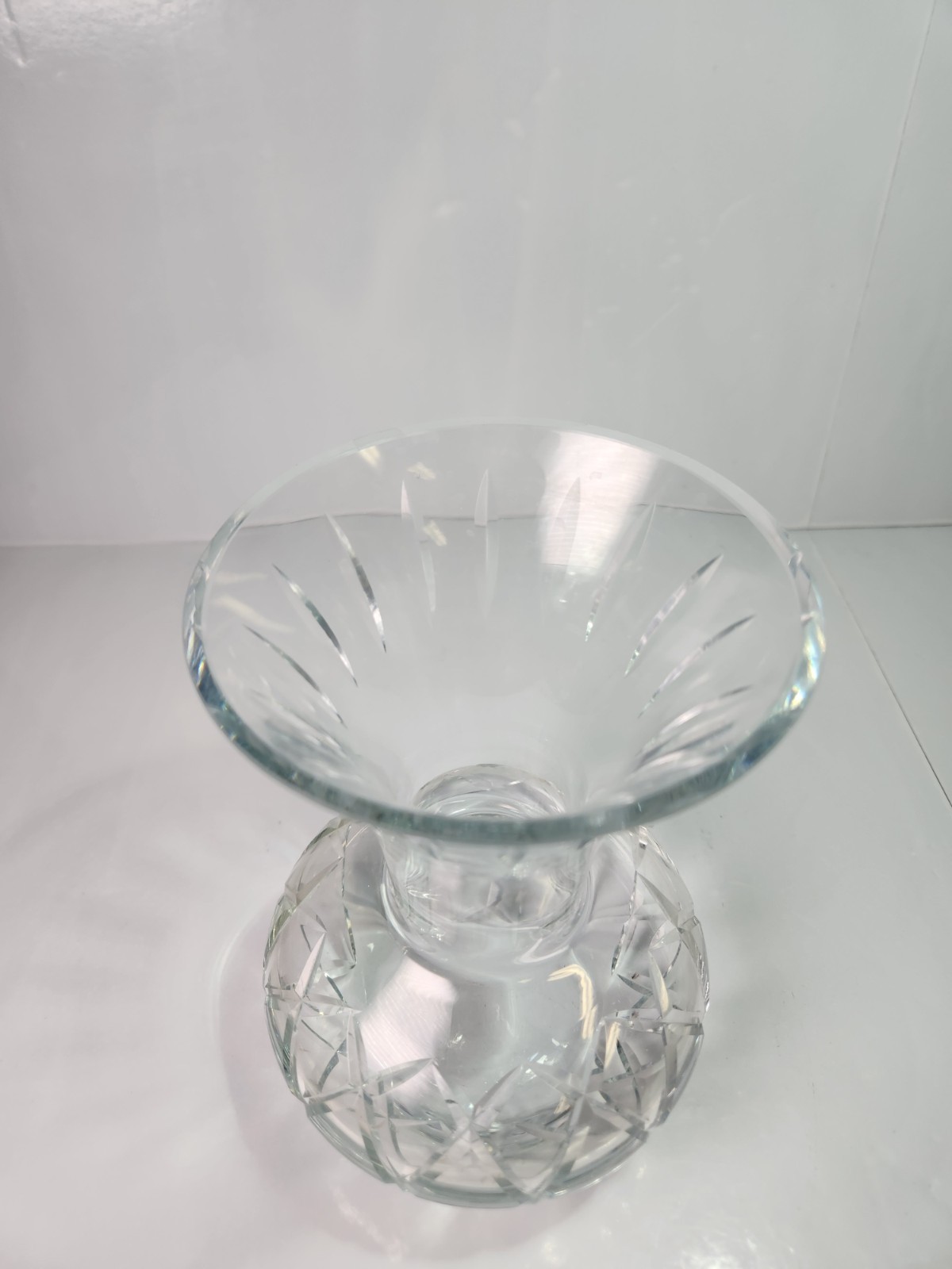 Block Crystal Vase 7″ Tall Cris Cross Pattern