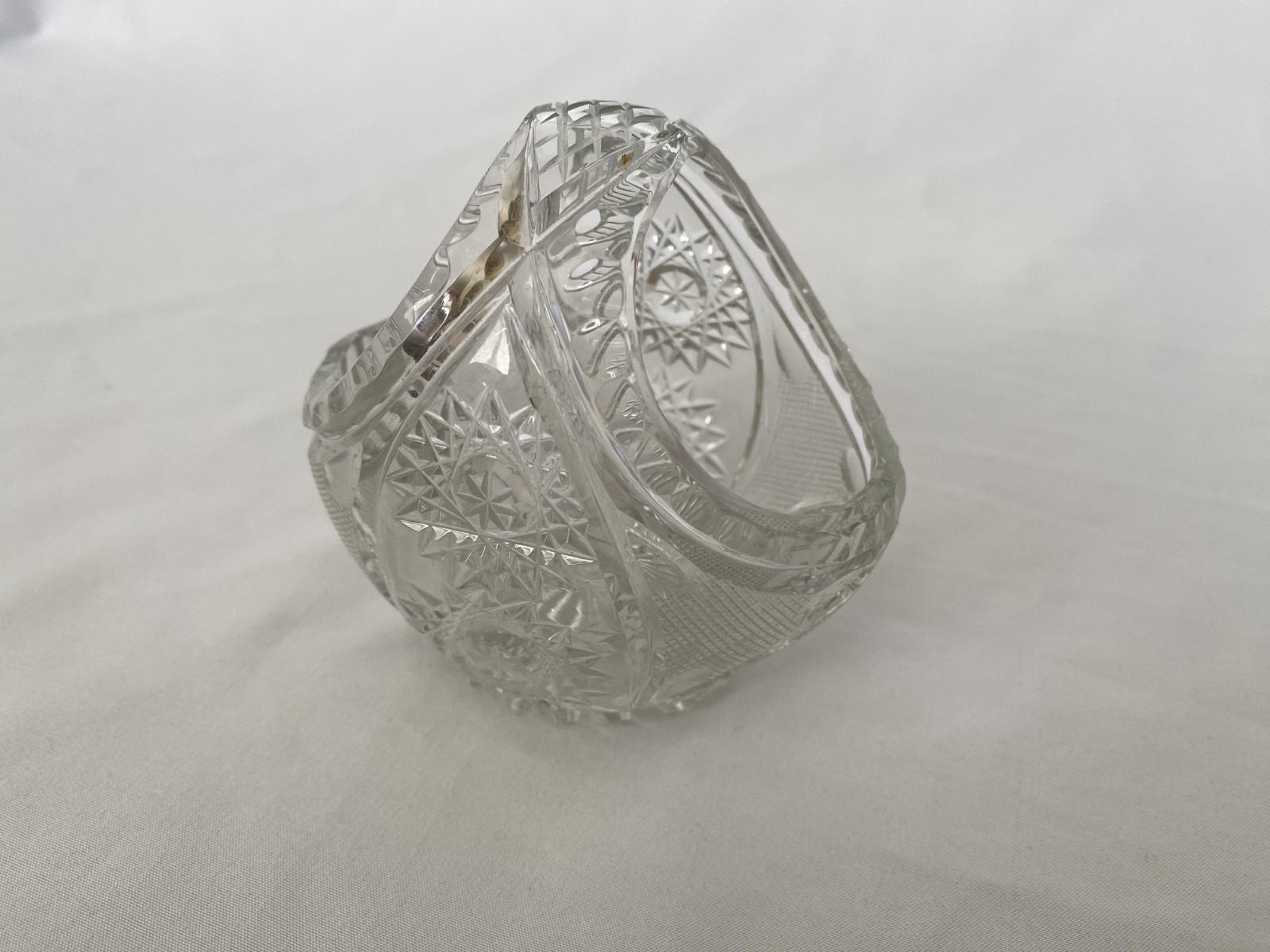Vintage Heavy Cut CRYSTAL BASKET w/ Handle & Etched Stars, 3.75” tall