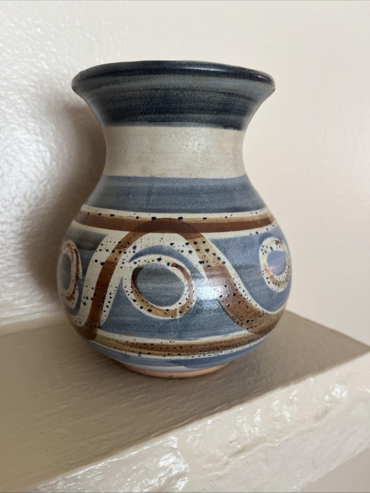 1971 Signed B Welsh Pacific Stoneware Studio Pottery Vase 5 3/8” Neutralpalette