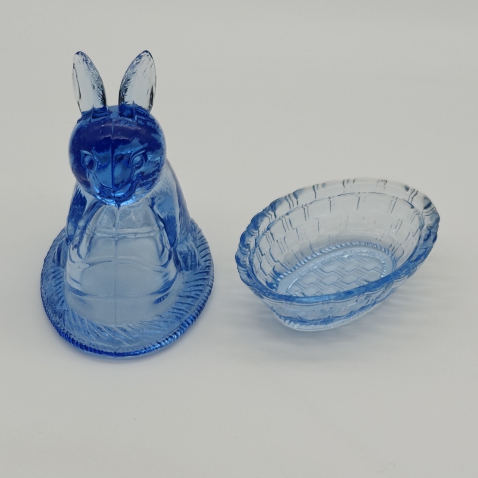 Glass Blue Bunny Rabbit On A Nest Holding An Egg Basket Weave 6” Tall NICE