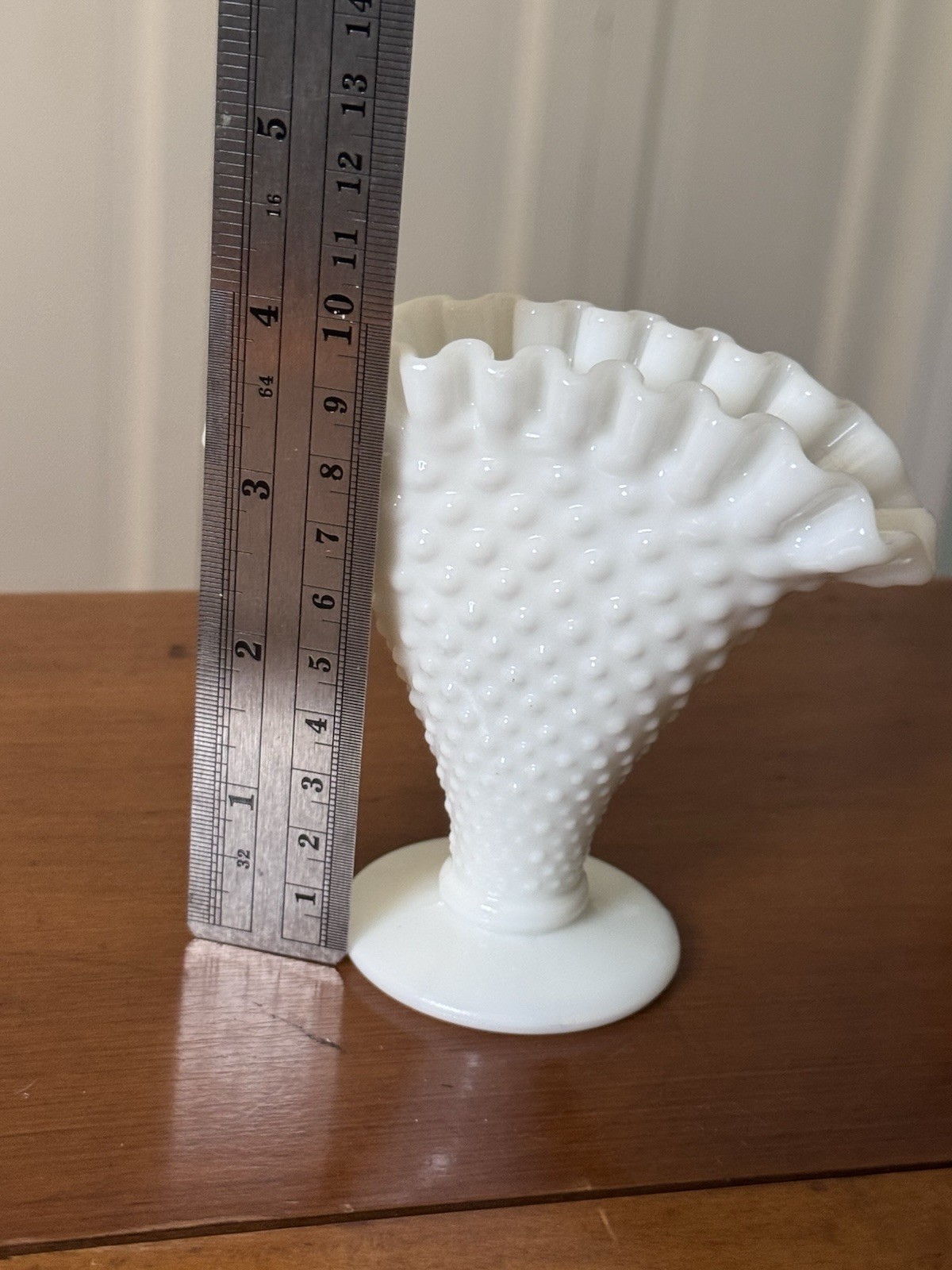 Vintage Fenton White Hobnail Milk Glass Fan 4in Vase Ruffles