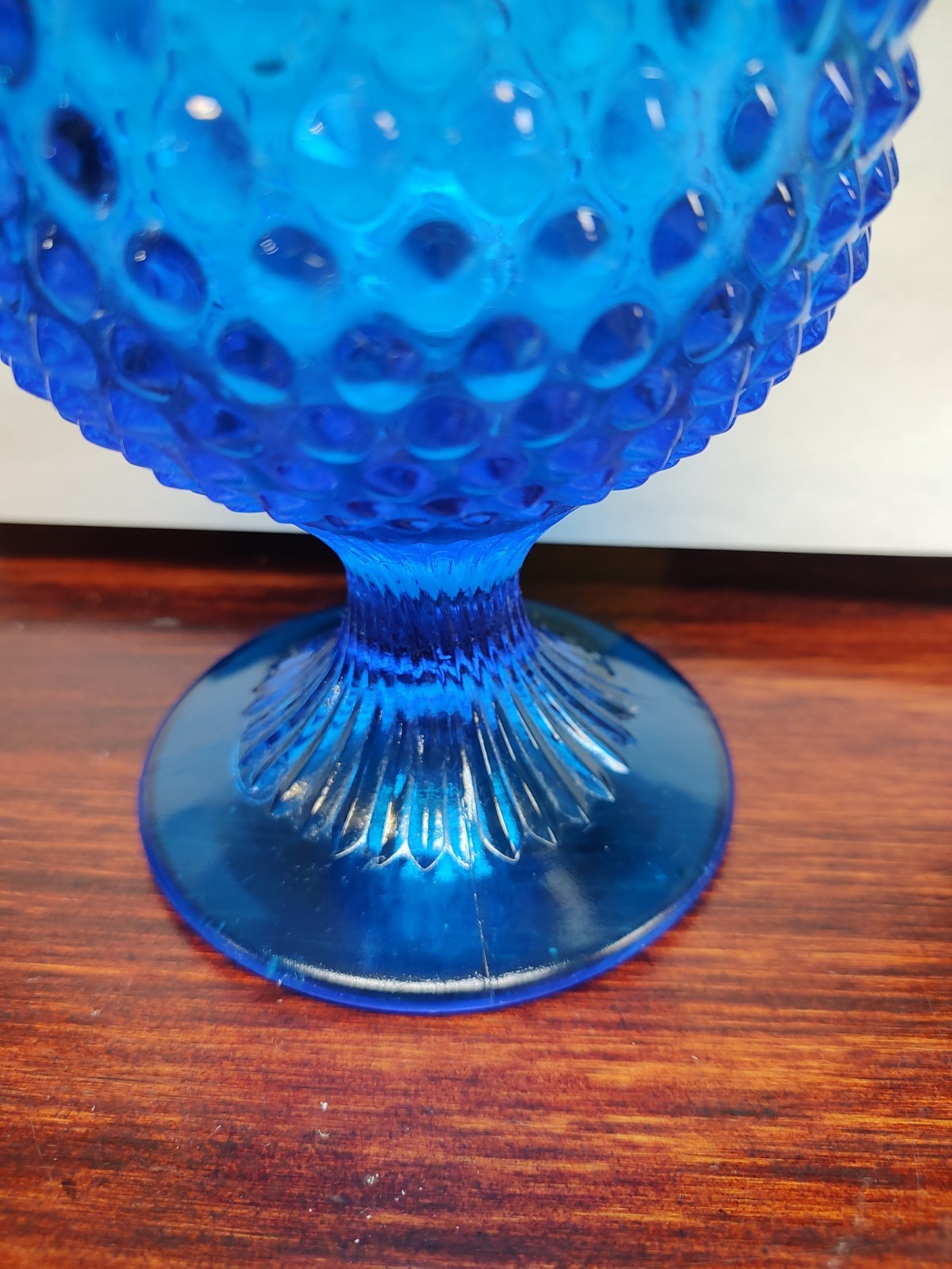 MCM Mid-Century Fenton Colonial Blue Hobnail 18″ Pedestal Swung/Stretch Vase GUC