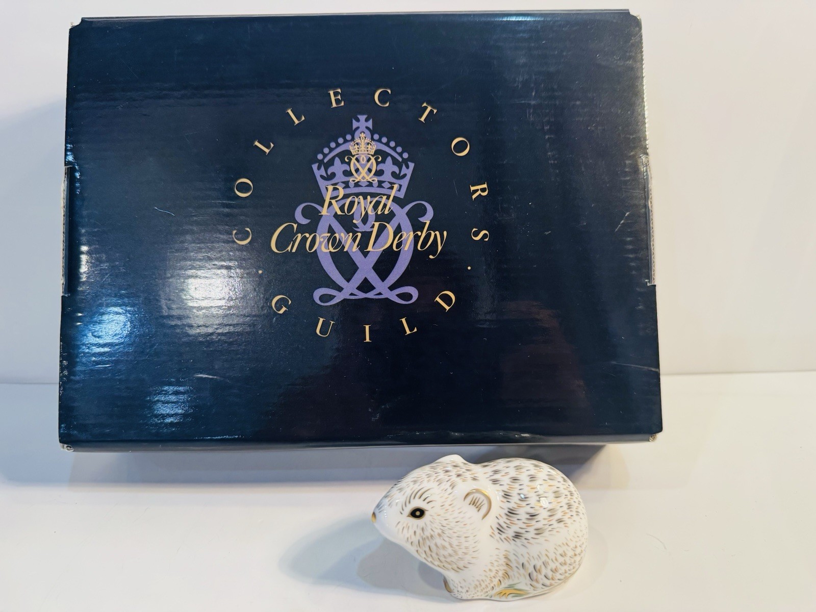 Royal Crown Derby Collectors Guild River Bank Vole Gold Stopper Mint In Box