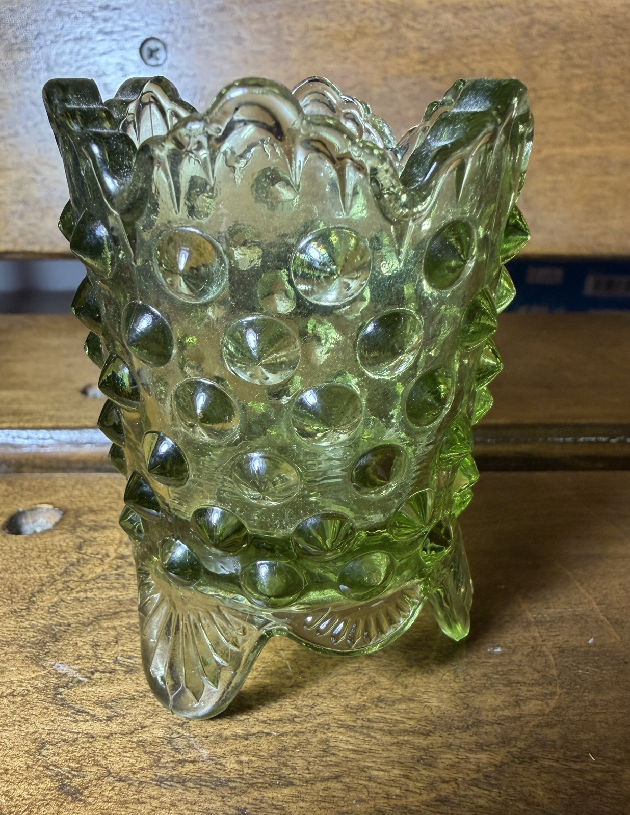 Vintage Fenton Colonial Green Hobnail Side Spikes 3 Footed Toothpick Holder Nice