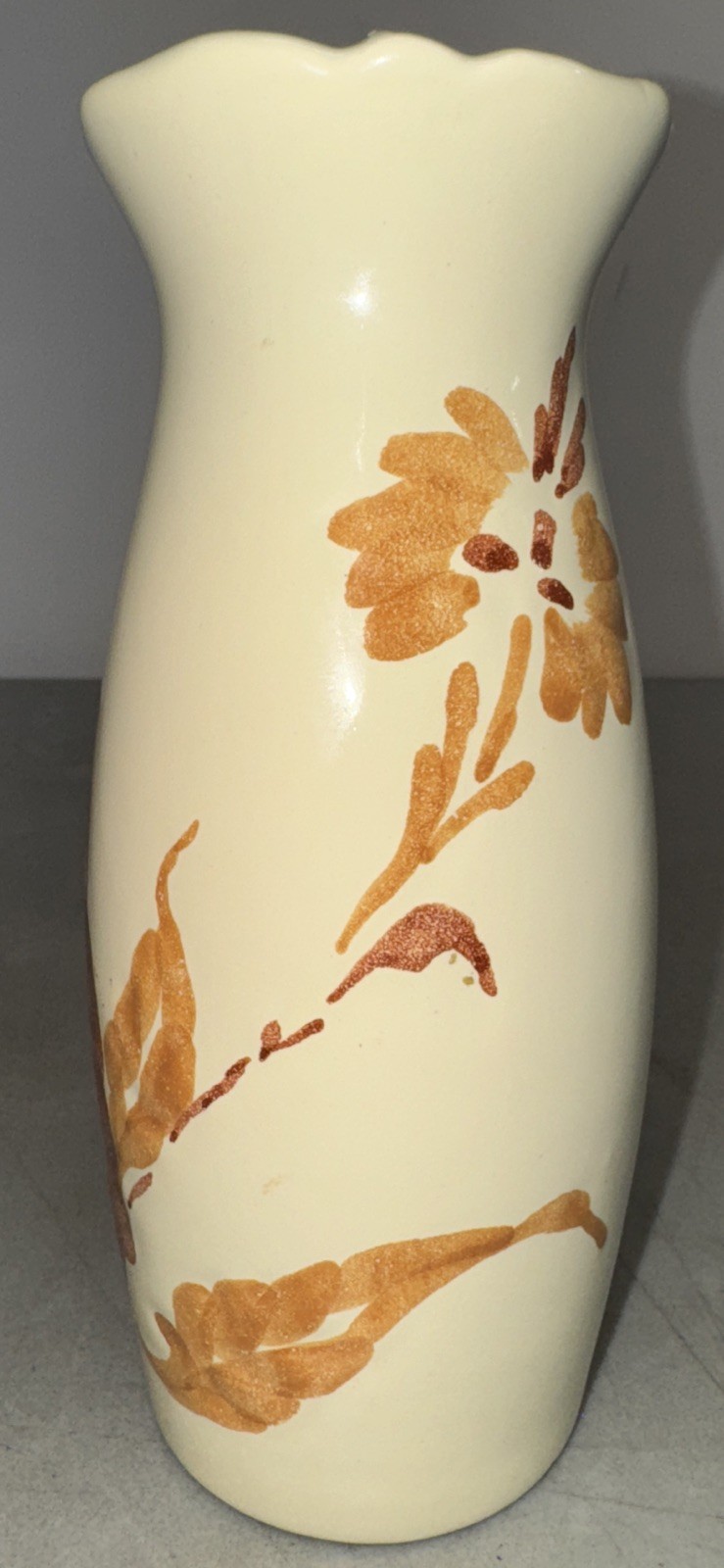 Vintage Royal Haeger Vase Mid Century 8 1/4″ Orange Tan Beige Flowers Leaves
