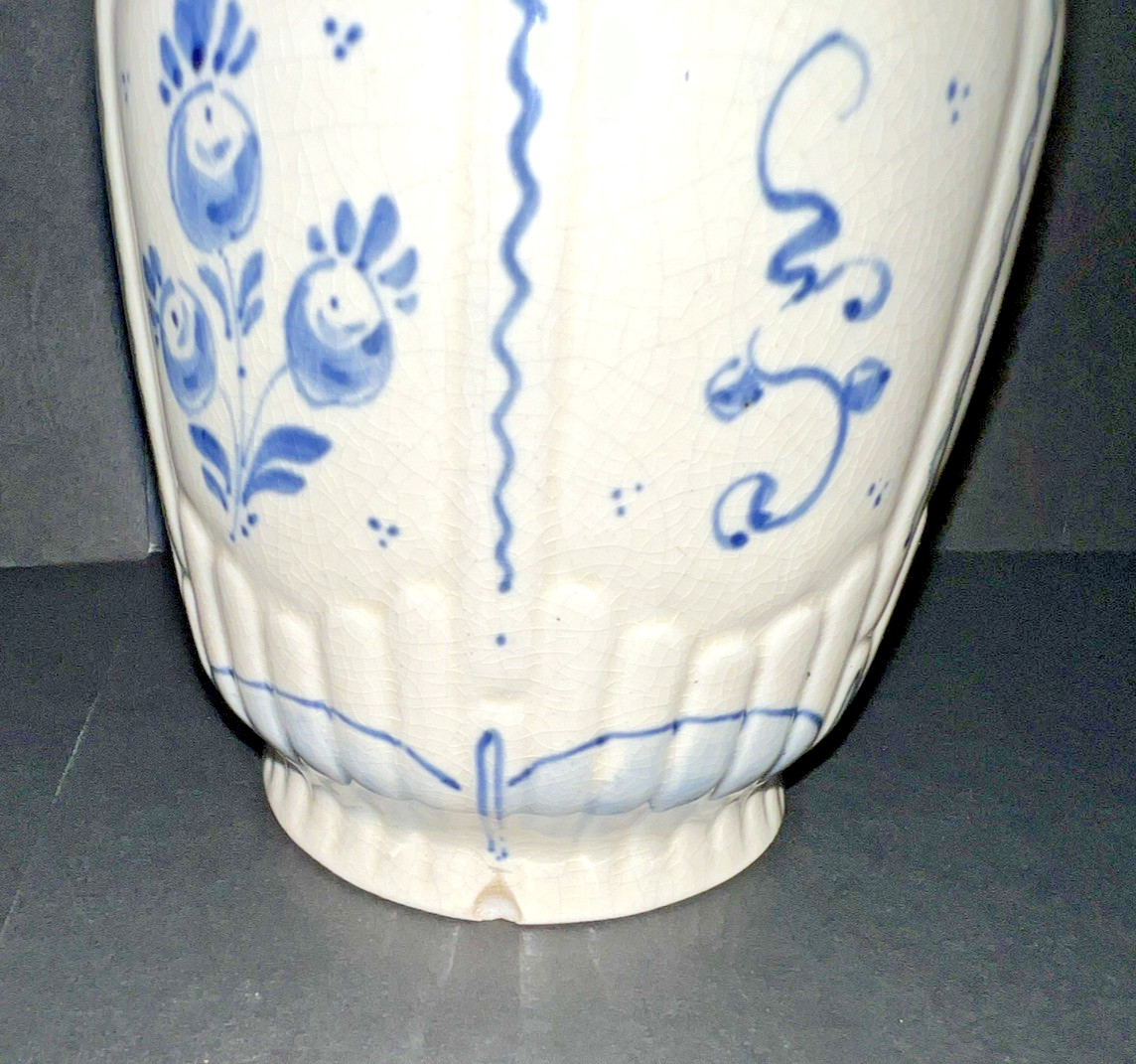 Antique Delft Small Delicate Vase by Joost Thooft & Labouchere – circa 1884-1895