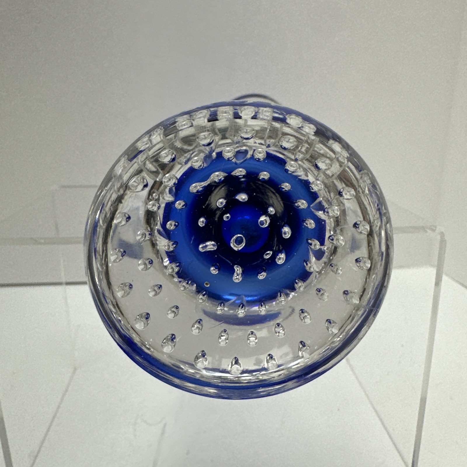 Aseda Glasbruk Calla Lily Bud Vase Blue MCM Sweden 8″ Controlled Bubble Base